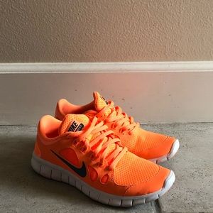 Nike Free 5.0 Orange & White Size 5Y